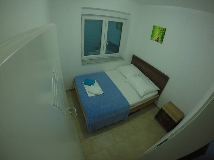 Ferienwohnung für 5 Personen, mit Pool und Balkon/Terrasse in Montenegro - 3