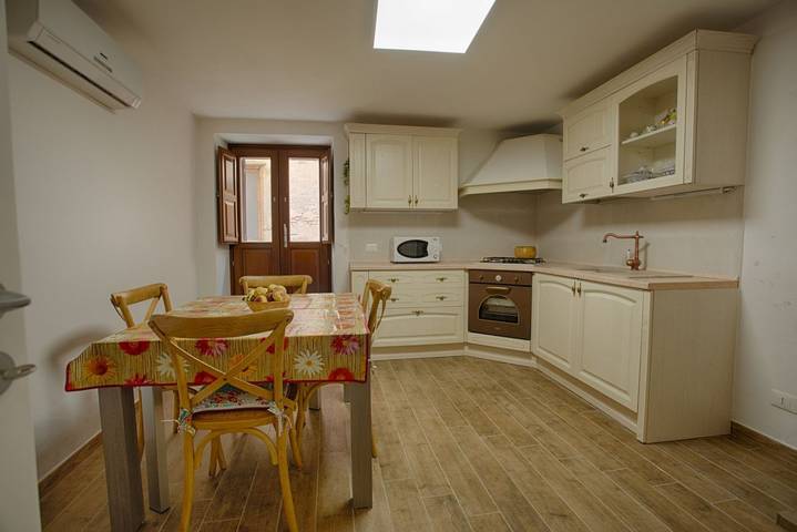 Gîte pour 3 personnes, avec jardin à Erice - 3