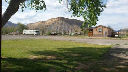 Camping for 2 Guests in Arches National Park, Utah, Picture 4