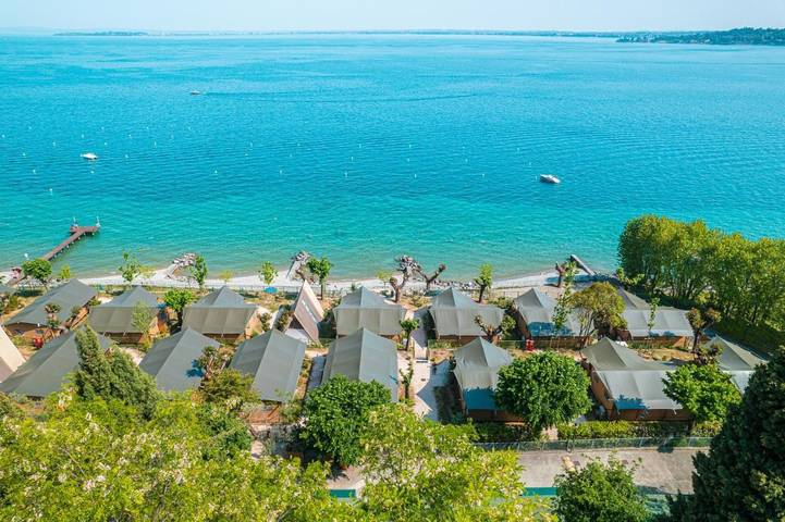 Camping per 2 persone, con Balcone e Terrazza nonché Piscina e Vista lago a Padenghe sul Garda
