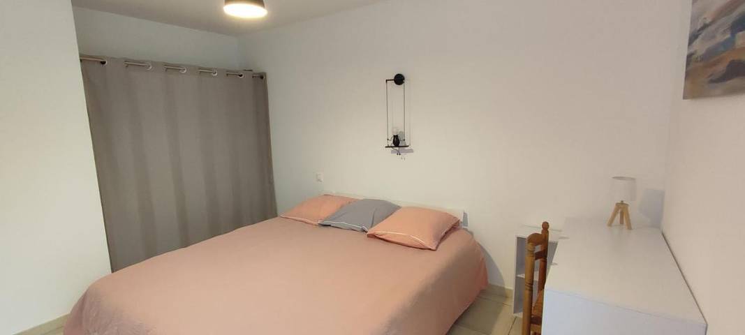 Location de vacances pour 8 personnes, avec piscine et jardin à Sauveterre - 4