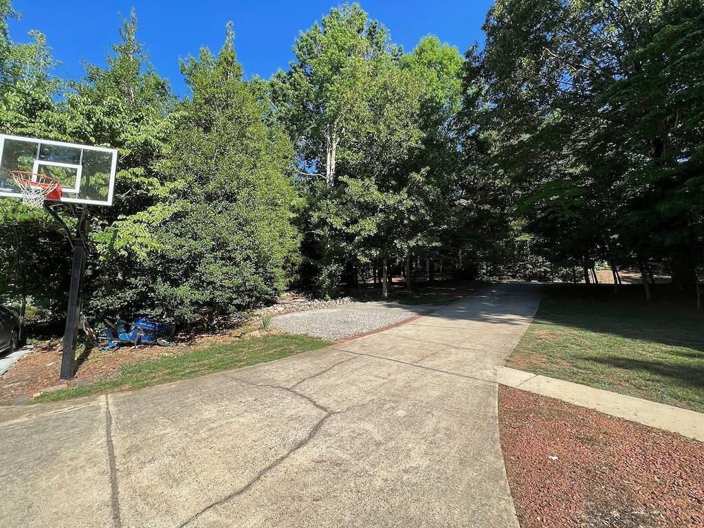 Self Check In! Super Cute Studio Apartment! Private Entrance! in Lake Norman