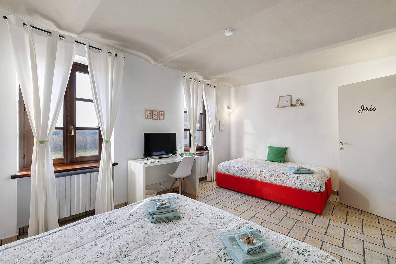 Bed & Breakfast „B&B La Rugiada“ mit Wlan in Tigliole, Asti Provinz