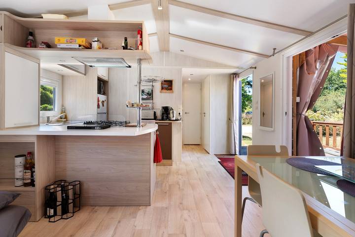 Mobil-home « Maison sur terrain de loisir » avec terrasse et jardin in Erdeven, Côte des Mégalithes