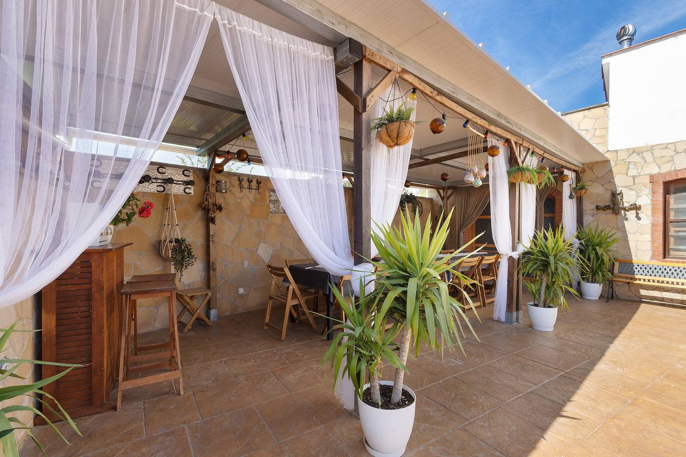 Villa "Cal Ramon" pour 15 personnes avec piscine privée, Wi-Fi et climatisation in Rubi, Barcelone l'intérieur des terres