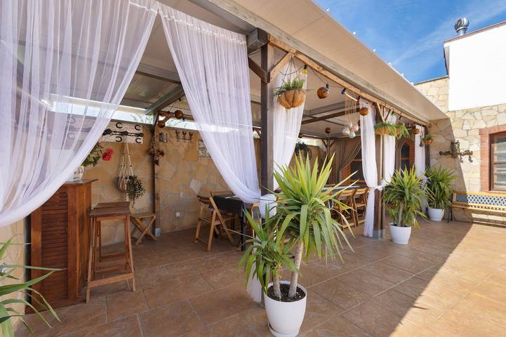 Villa "Cal Ramon" pour 15 personnes avec piscine privée, Wi-Fi et climatisation in Rubi, Barcelone l'intérieur des terres