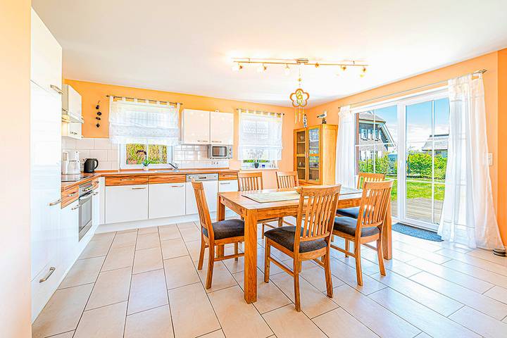 Holiday home for 7 people with garden in Lancken, Dranske