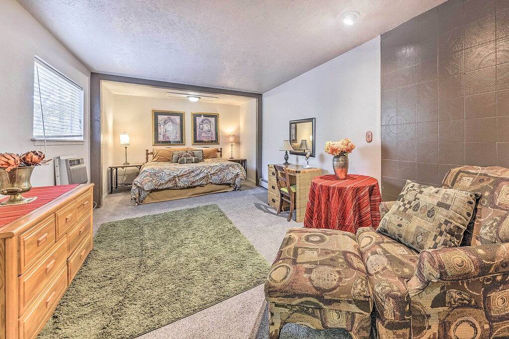 Dog-Friendly Alto Escape w/ Hot Tub + Foosball! in Alto, Ski Apache