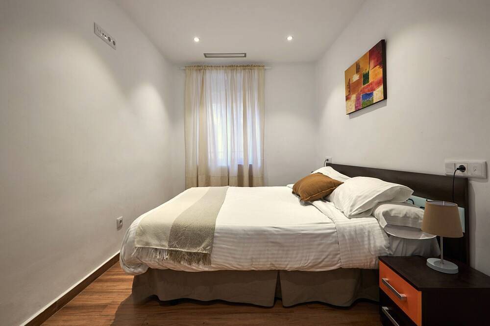 Entire apartment, Steps from the Wall, Your Home in Ávila in Ávila, Ávila Region