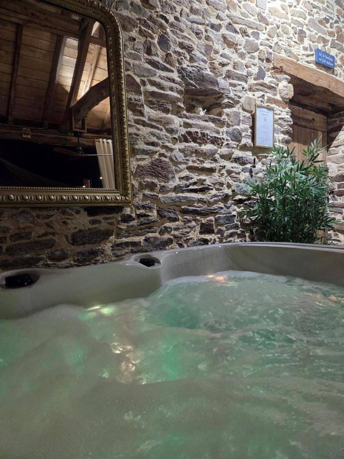 Appartement de vacances pour 2 personnes, avec Balcon et Jacuzzi ainsi que Terrasse et Jardin