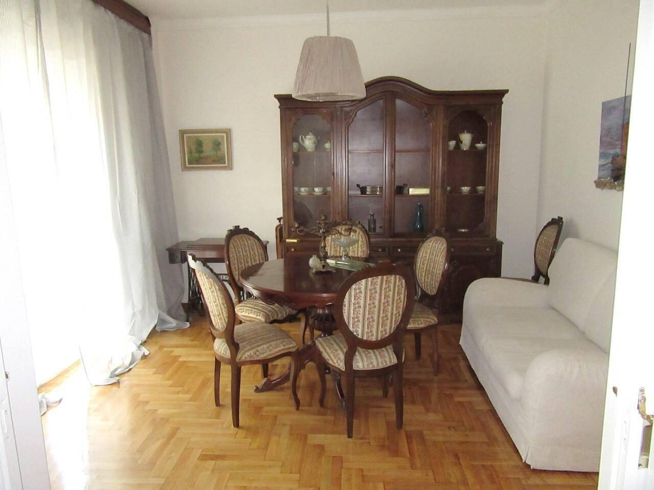 Geheel vakantieappartement, 2 Bed Flat - Sleeps 4 - Pets - Wifi in Ladadika, Thessaloniki en omgeving