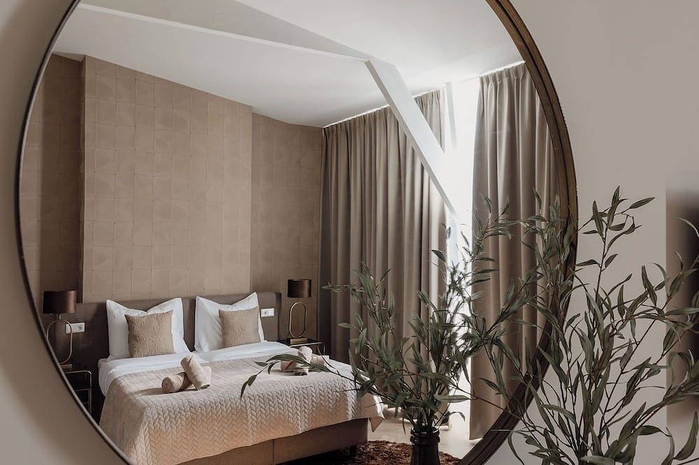 Geheel appartement, Comfort en stijl in een gerenoveerd historisch pand. in Tilburg, Noord-Brabant