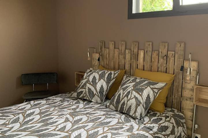 Gîte pour 6 personnes, avec balcon et jardin à Saint-Pantaléon-de-Larche - 3