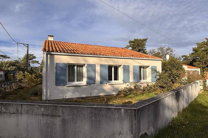 Maison de vacances pour 6 personnes, avec Terrasse ainsi que Jardin et Piscine dans La Terrière
