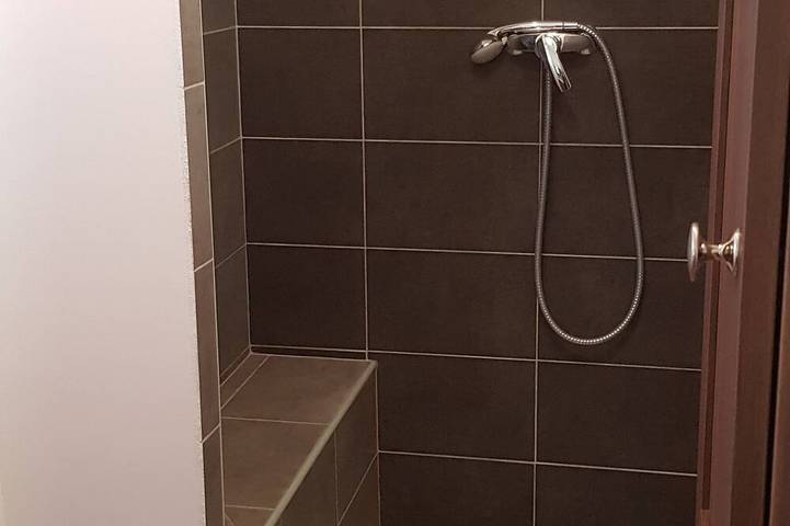 Location de vacances pour 2 personnes, avec jardin ainsi que terrasse et piscine, animaux acceptés à Caux - 4