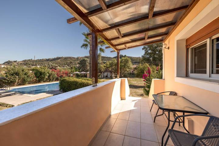 Ferienhaus für 8 Personen, mit Whirlpool und Garten in Kalamaki - 3