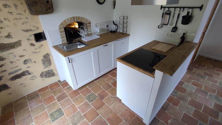 Location de vacances pour 6 personnes, avec terrasse et vue à La Bazoge - 3