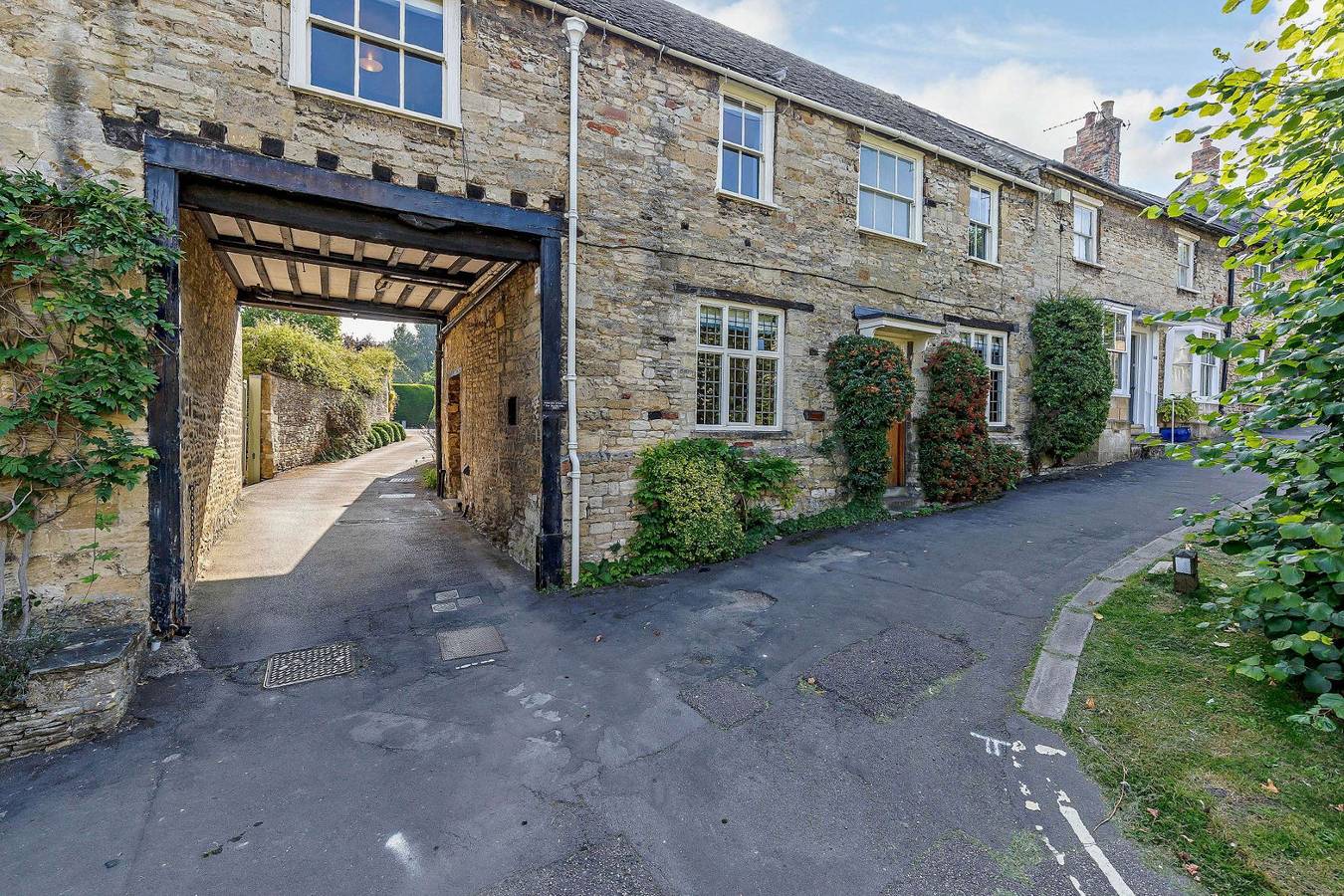 Ostlers in Burford, Oxfordshire