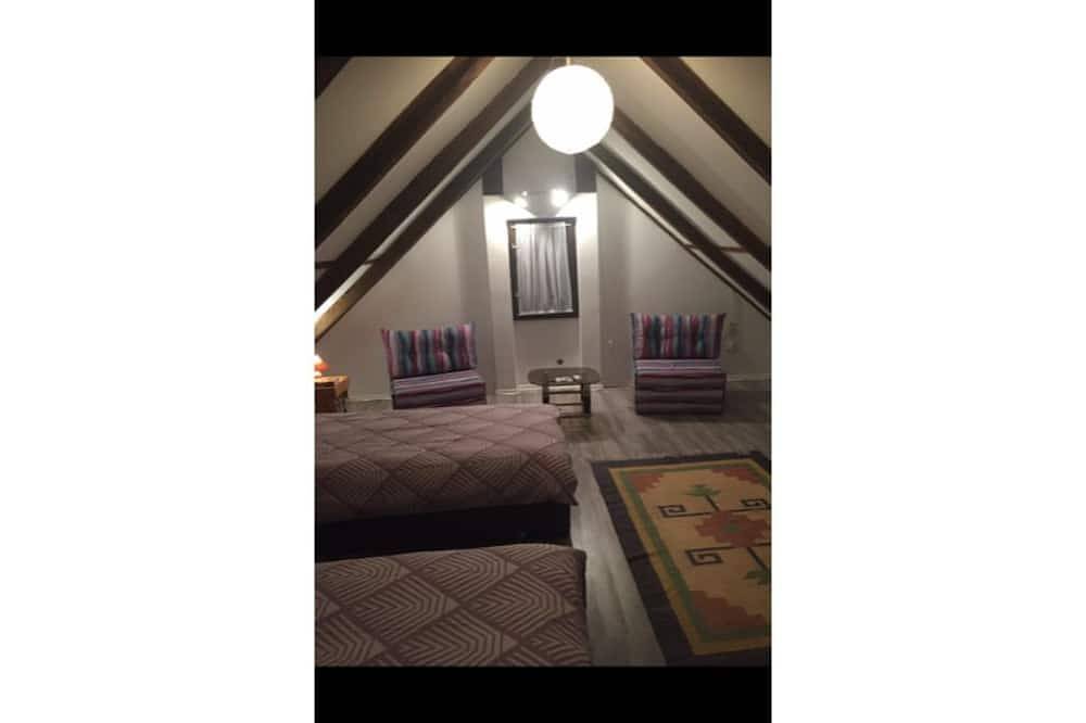 Le Cottage avec toit de roseaux au toit de chaume in Keszthely, Région de Keszthely