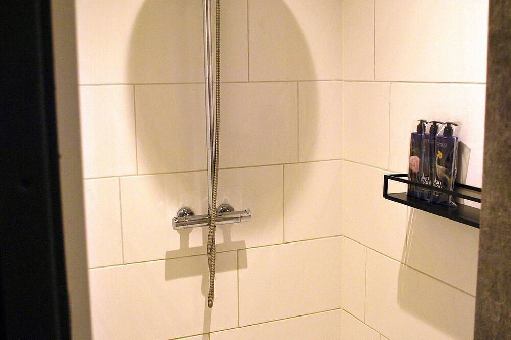 Ganze Wohnung, \"The Church Fields Studio - Traumaufenthalt\" Ruhig inkl Parkplatz & Arbeitsplatz in Brunssum, Parkstad Limburg