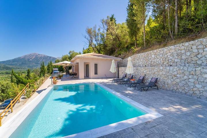 Villa voor 4 personen, with zwembad and uitzicht as well as terras, met huisdier in Vasiliki