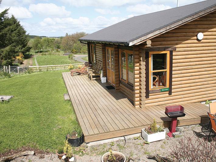 Log cabin for 2 people, with garden in Perthshire