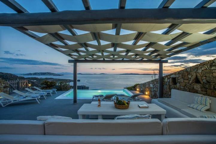Villa with pool for 6 people, with garden and ocean view in Mykonos