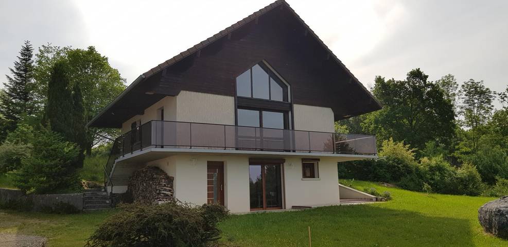 Gîte für 4 Personen, mit Terrasse und Garten sowie Ausblick und Seeblick in Franche-Comté