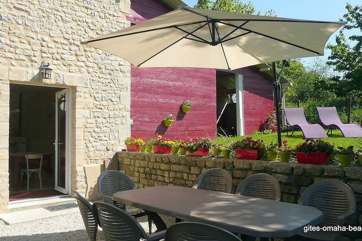 Location de vacances pour 10 personnes, avec jardin et terrasse à Mandeville-en-Bessin