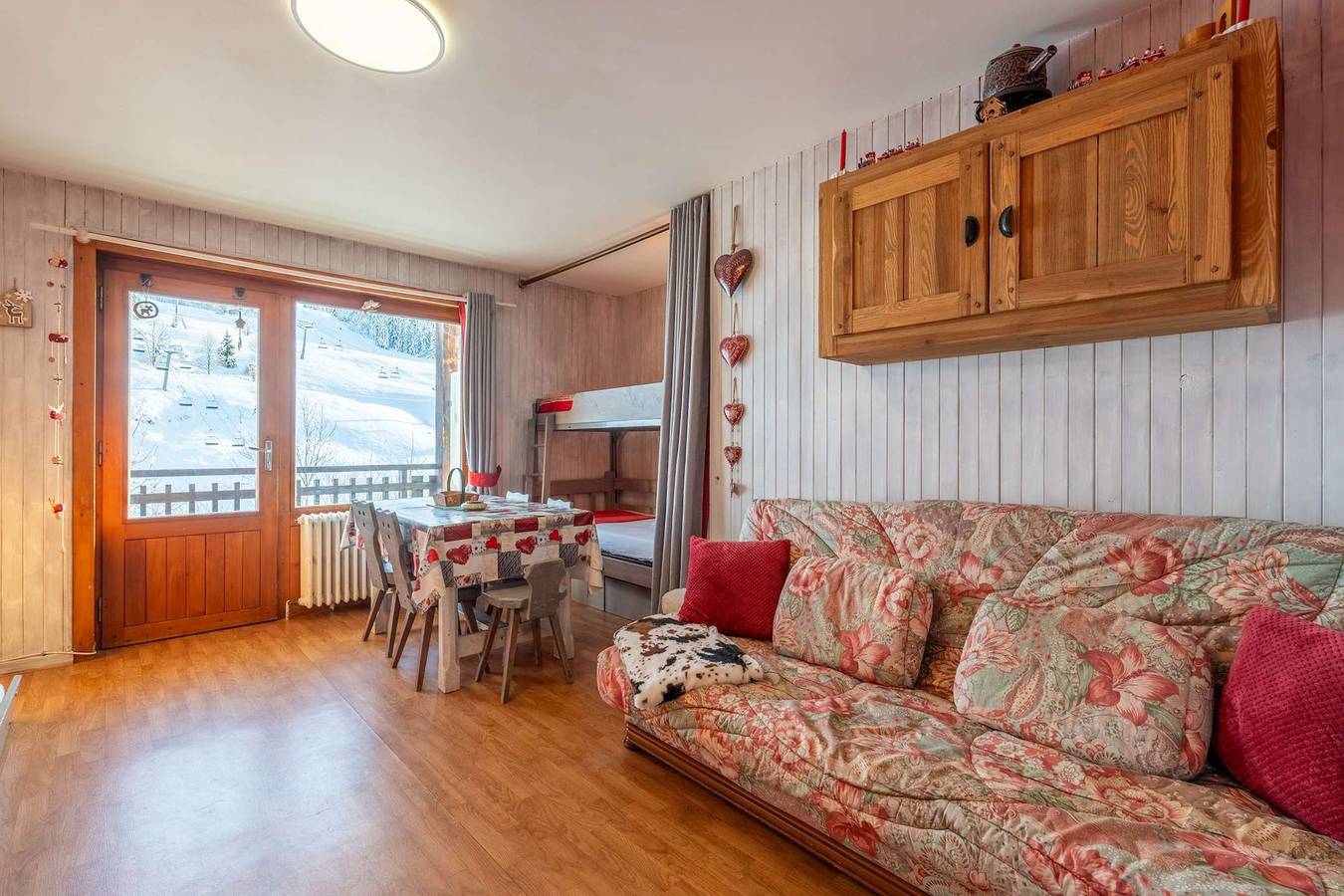 Appartement de vacances entier, Planay : Studio centre village à 100m des pistes. in Chinaillon, Le Grand-Bornand