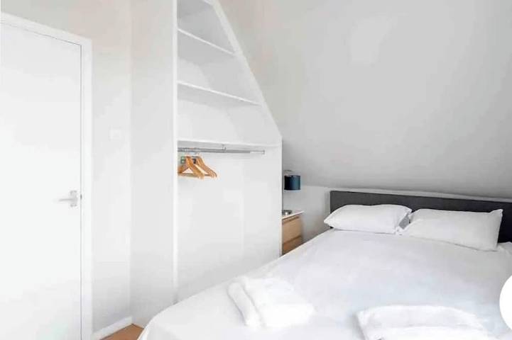 Entire apartment, 2 Bedroom Penthouse St Albans City Centre - stay right in the heart of the city in Hertfordshire
