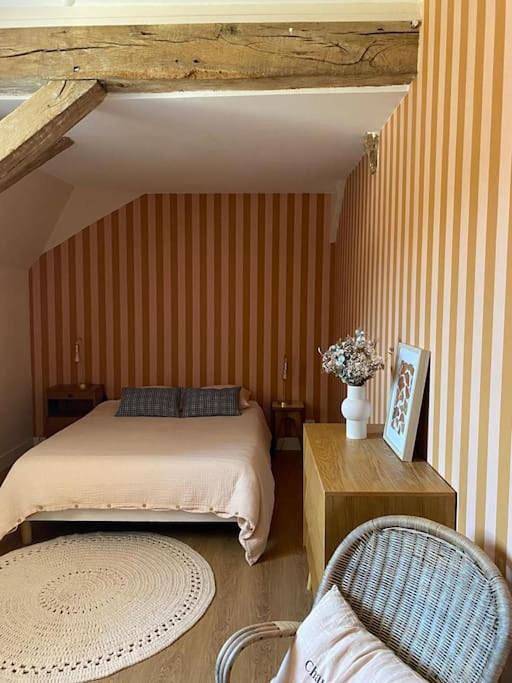 Gîte pour 2 personnes, avec jardin et vue dans Saint-Benoist-sur-Vanne
