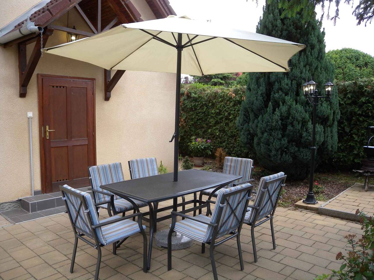 Ganze Ferienwohnung, Ferienwohnung mit Wlan, Grill und Klimaanlage  in Balatonkeresztur, Plattensee Südufer