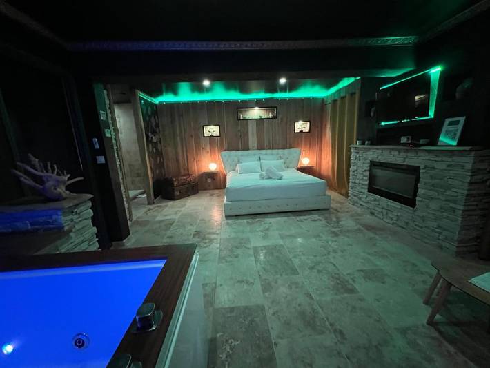 Hôtel pour 2 personnes, avec Jacuzzi et Terrasse ainsi que Jardin et Vue à Lèves
