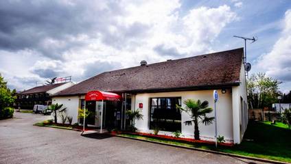 Hôtel pour 2 personnes, avec jardin à Plaisir (Yvelines)