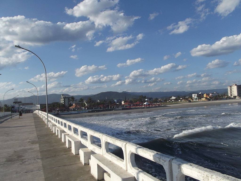 Komfortables und luftiges Haus in Mongaguá Strand Costa Azul in Mongaguá, Baixada Santista