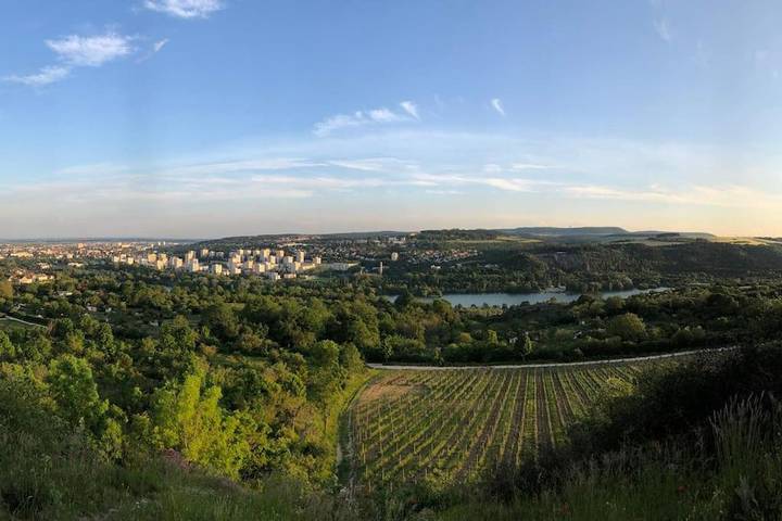 Gîte pour 2 personnes, avec jardin ainsi que jacuzzi et terrasse à Talant - 2
