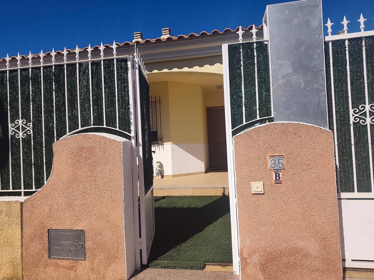 Ferienhaus 'Raquelita' mit privater Terrasse, Wlan und Klimaanlage in Los Alcázares, Costa Cálida