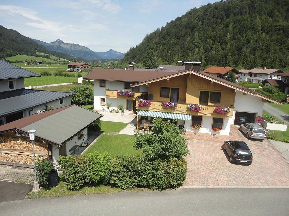 Ganze Ferienwohnung, Appartement/2 Schlafräume/Dusche, Wc in Schwendt, Kaisergebirge