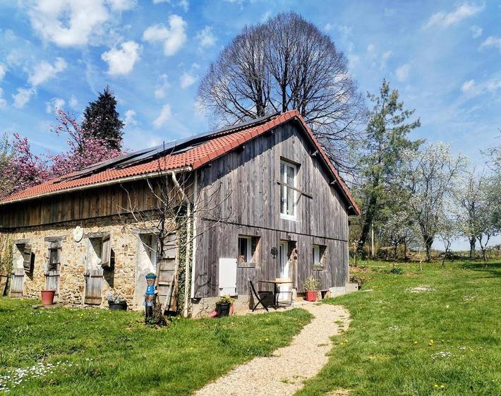 Location de vacances pour 3 personnes, avec jardin et vue à Saint-Vitte-sur-Briance - 3