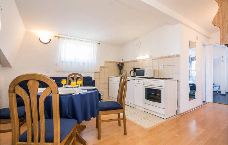 Ferienwohnung für 4 Personen, mit Terrasse in Privlaka - 3
