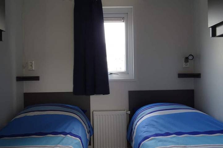 Chalet für 5 Personen, mit Terrasse und Garten in Renesse - 4