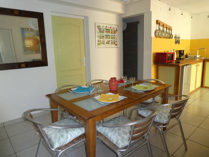 Gîte pour 4 personnes, avec terrasse dans Piton de la Fournaise - 3