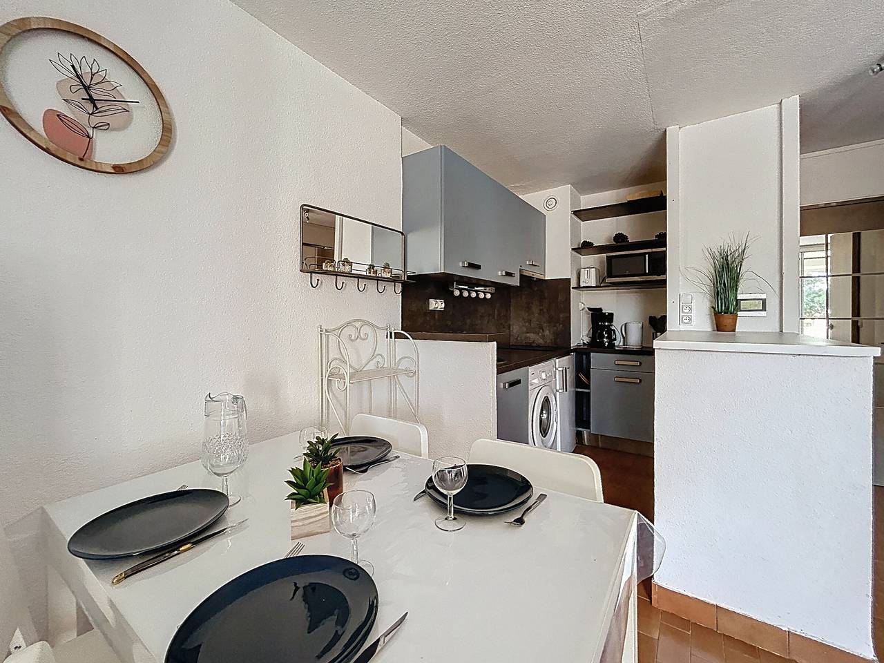 Apartamento entero, Estudio cómodo con aire acondicionado y aparcamiento cerca de la playa in La Côte Vermeille, Argelès-sur-Mer