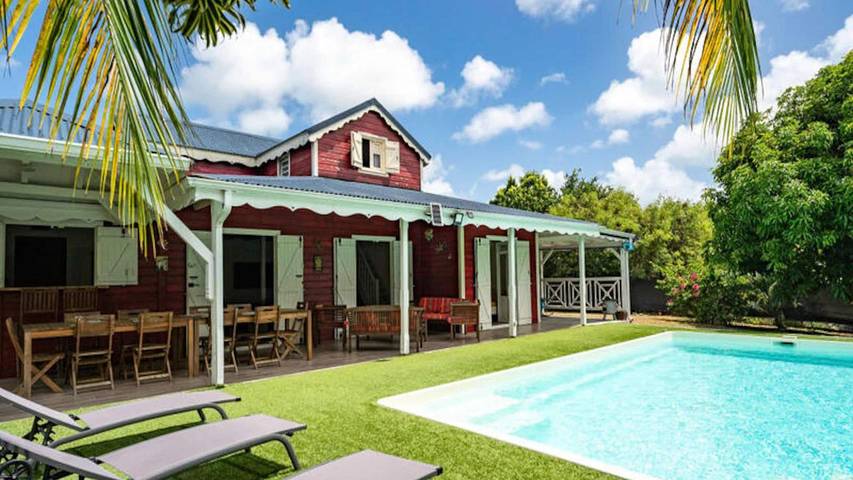 Appartement de vacances pour 10 personnes, avec piscine et jardin