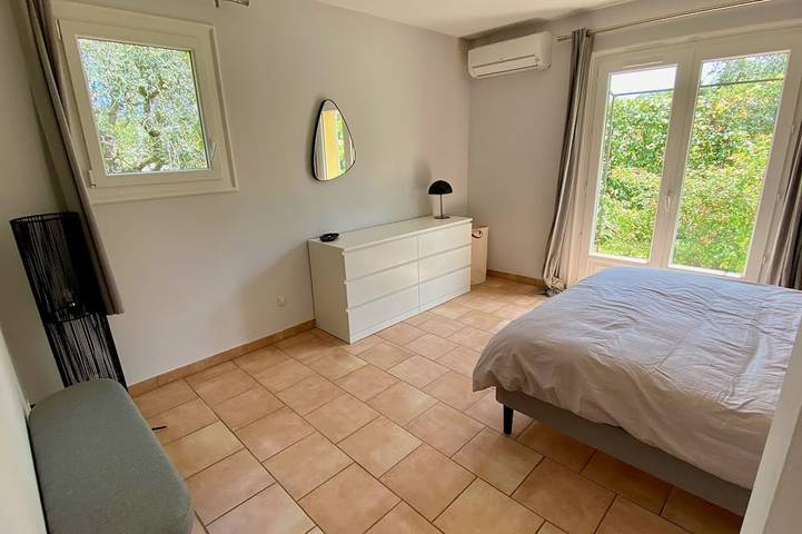 Location de vacances pour 10 personnes, avec piscine à Saint-Cézaire-sur-Siagne - 4