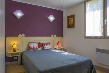 Chalet pour 5 Personnes dans Nans-sous-Sainte-Anne, Doubs, Photo 1