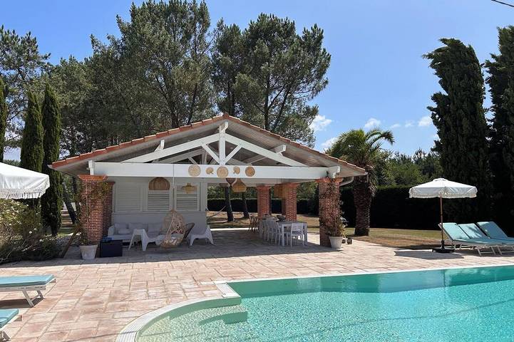 Holiday home for 15 people, with garden and balcony as well as hot tub - 1