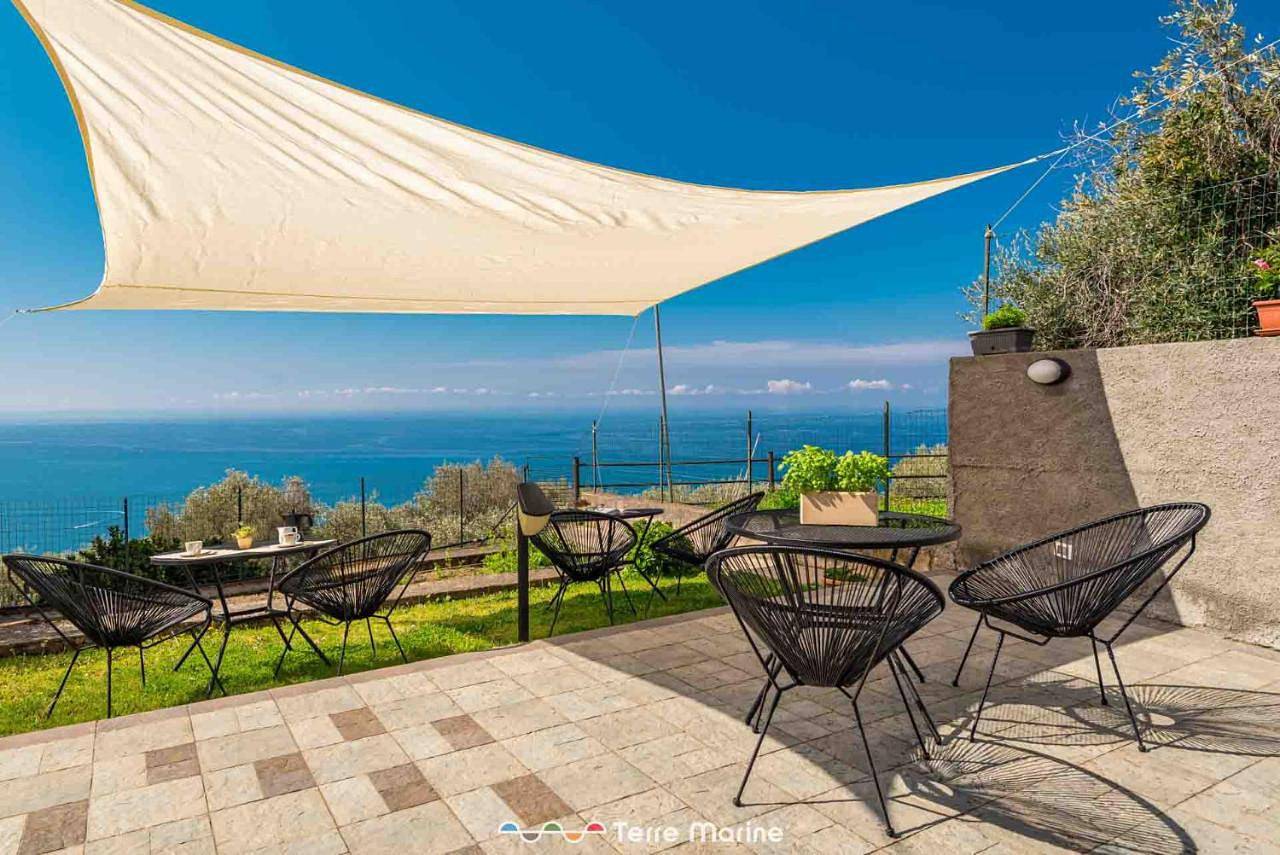 Double Room with Private Bathroom in Volastra, Riomaggiore Gemeente