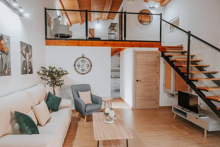 Apartamento para 4 personas, con Terraza y Piscina en Trujillo